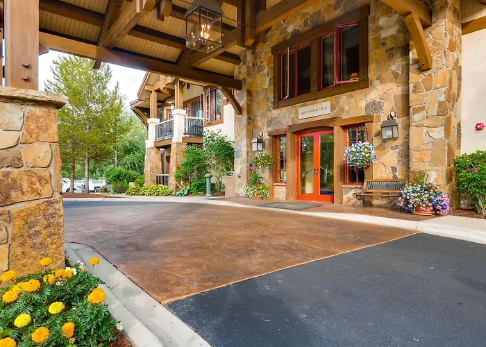 Eagleridge Lodge And Townhomes